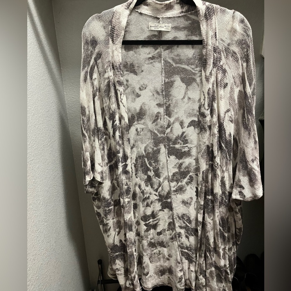 Abercrombie Cardigan